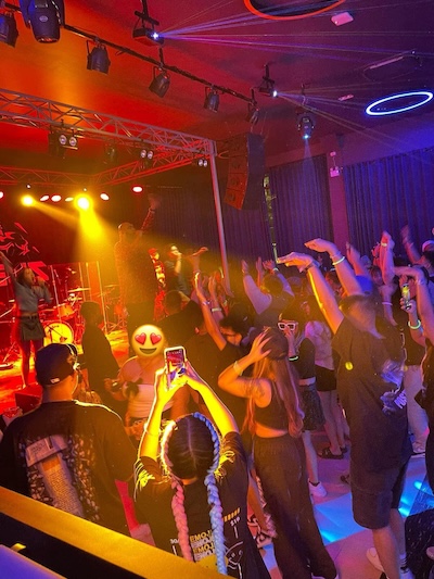 F.hero @ zeus pub ปอยเปต (งานเลี้ยงพนักงาน) @ -