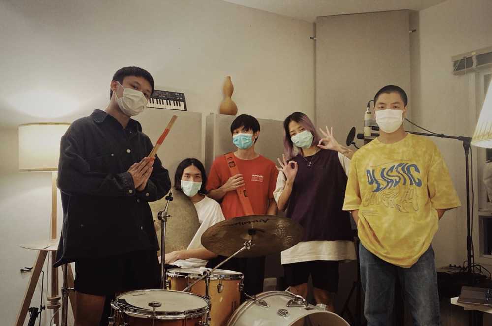 ติดต่องานจ้าง ควิกแซน เบด (quicksand bed) ผ่านทาง Thai2Music