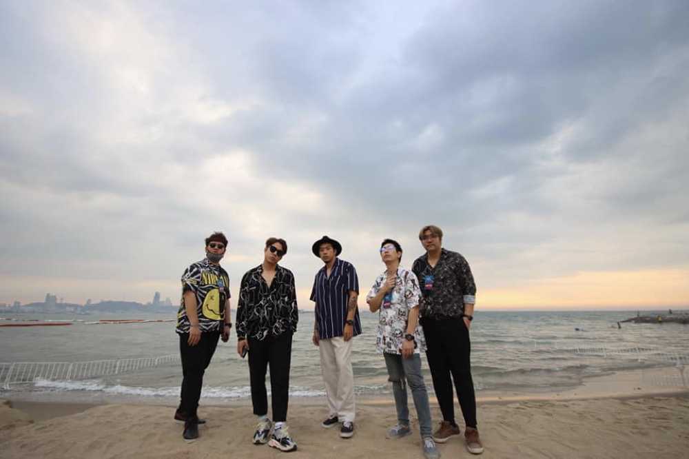 ติดต่องานจ้าง ซิกตี้ไมล์ (SixtyMiles) ผ่านทาง Thai2Music