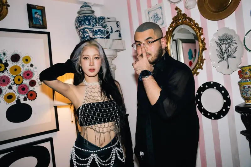 จ้าง CHAMOOK x Bom Slayerz (ชามุก สุชานันท์ x บอม สะเลเยอร์) - Fullband ...