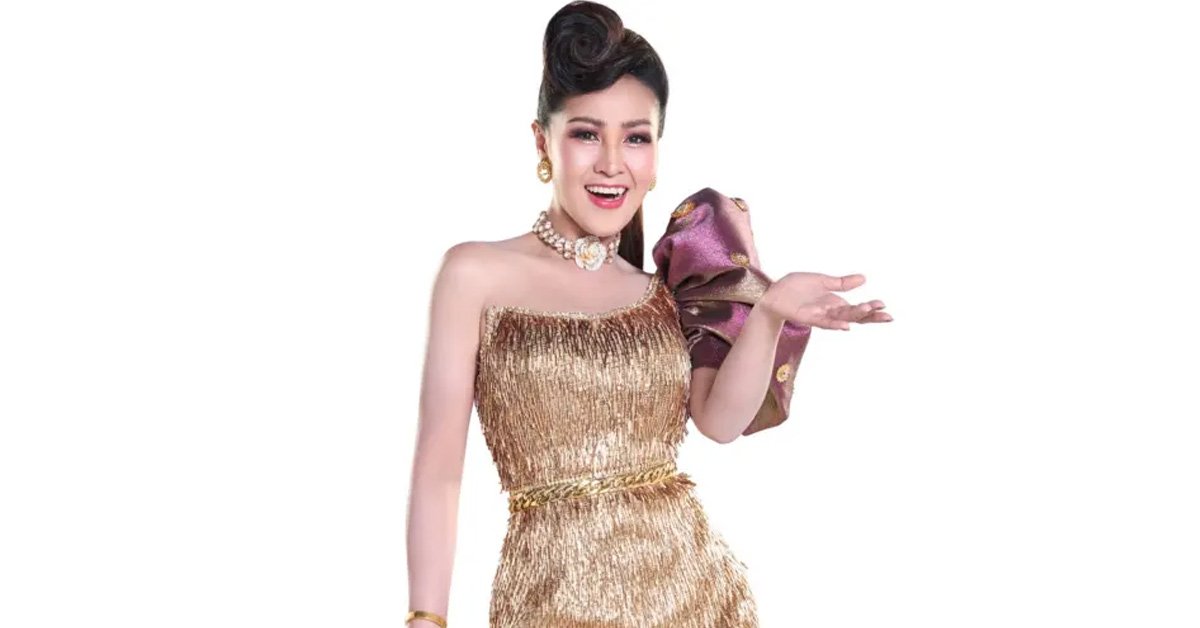 หญิงลี ศรีจุมพล